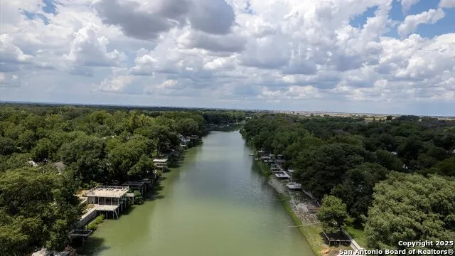 2323 Terminal Loop McQueeney, TX 78123