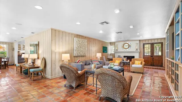 2323 Terminal Loop McQueeney, TX 78123