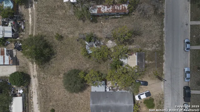 732 Trade Pleasanton, TX 78064