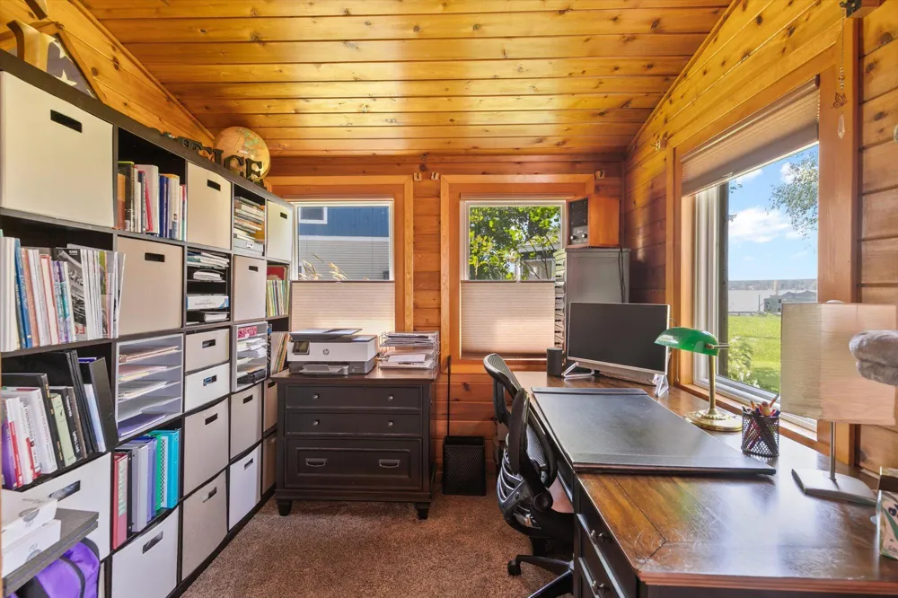 27896 Lakewood Drive NW Isanti, MN 55040