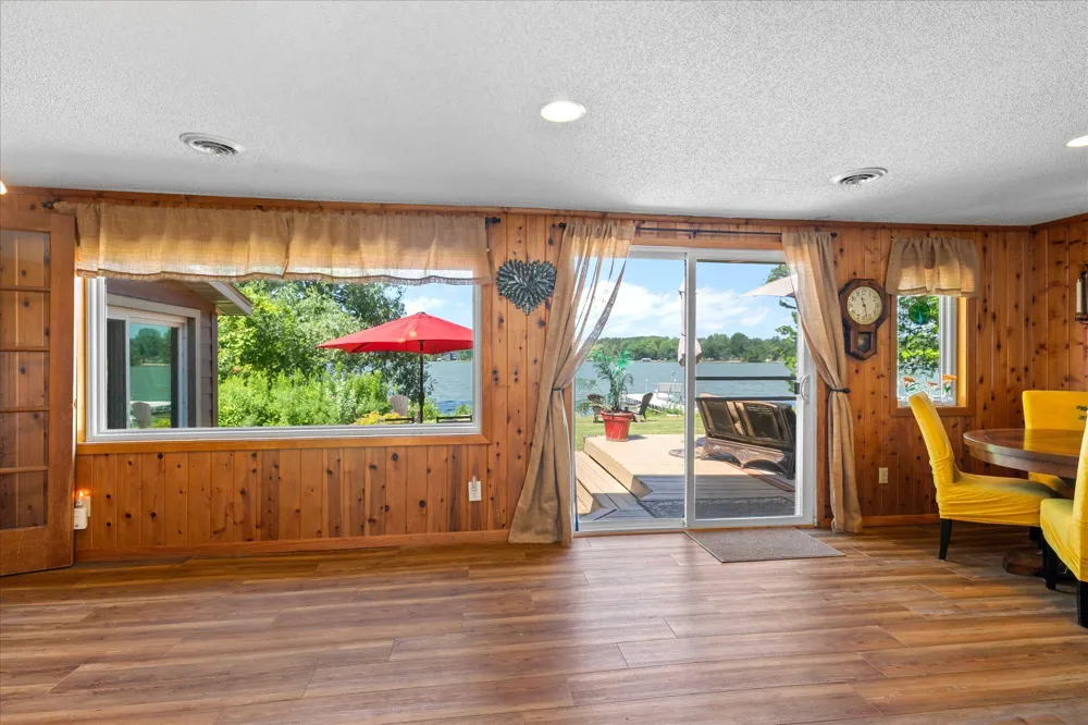 27896 Lakewood Drive NW Isanti, MN 55040