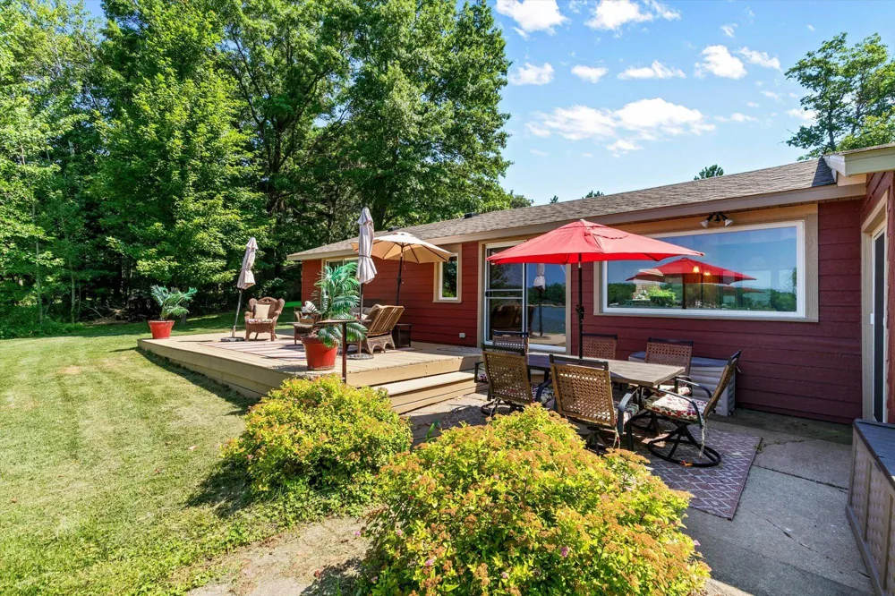 27896 Lakewood Drive NW Isanti, MN 55040