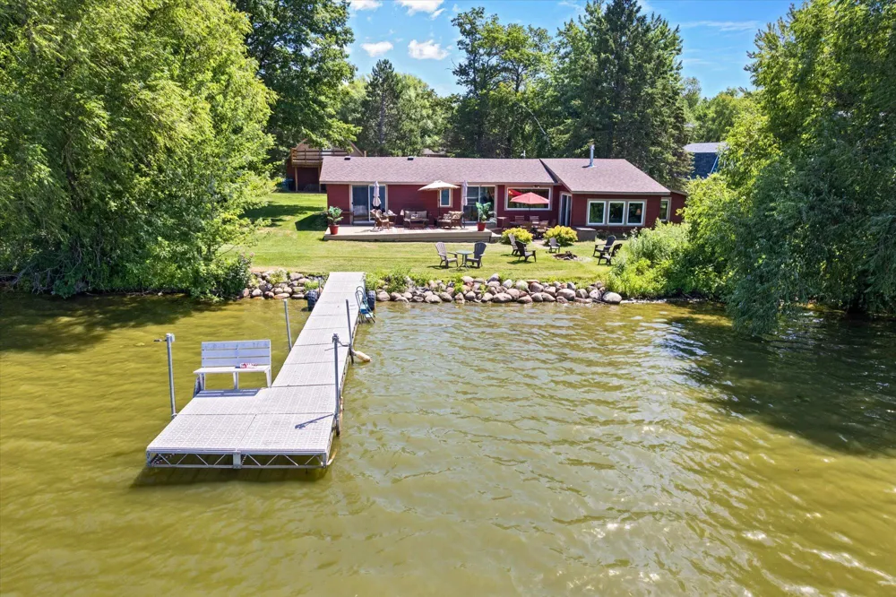 27896 Lakewood Drive NW Isanti, MN 55040
