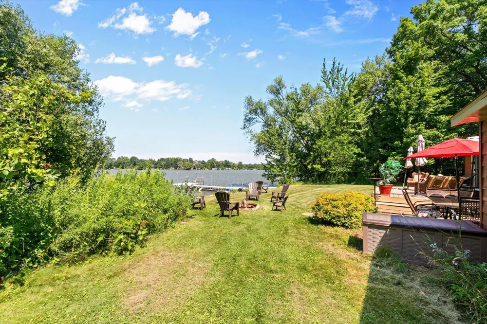 27896 Lakewood Drive NW Isanti, MN 55040