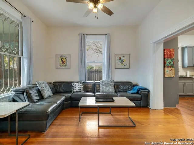 115 E Courtland Place San Antonio, TX 78212