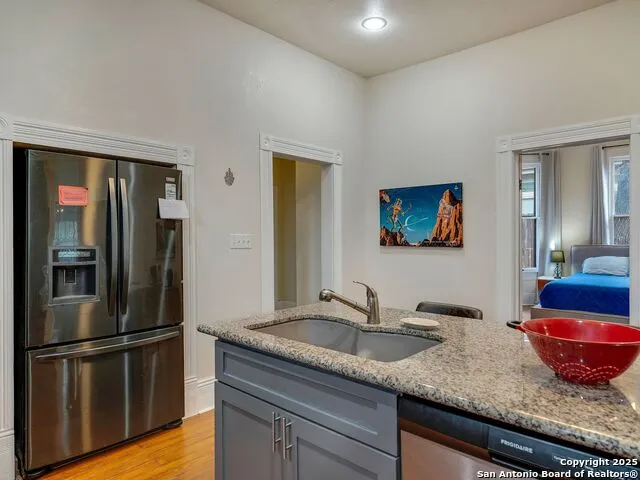 115 E Courtland Place San Antonio, TX 78212