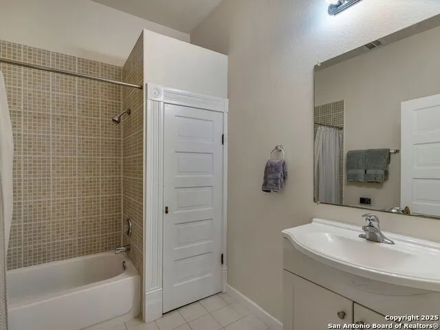 115 E Courtland Place San Antonio, TX 78212