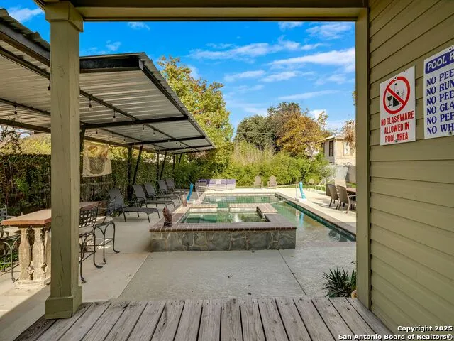 115 E Courtland Place San Antonio, TX 78212