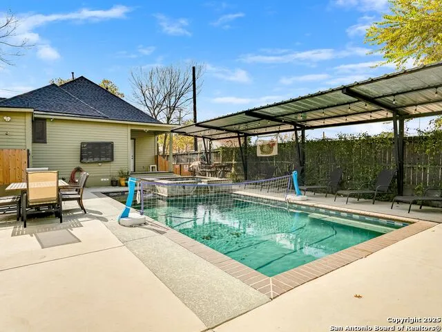 115 E Courtland Place San Antonio, TX 78212