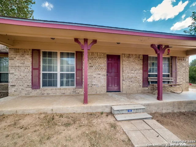 4979 FM 1343 Devine, TX 78016