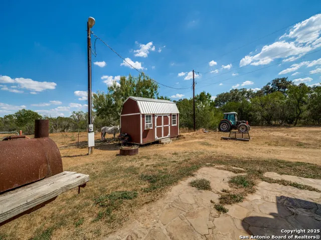 4979 FM 1343 Devine, TX 78016