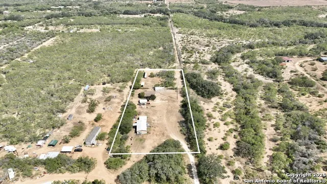 4979 FM 1343 Devine, TX 78016