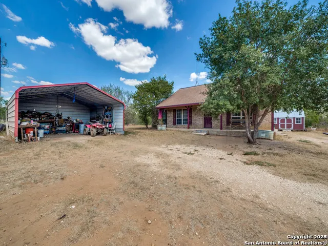 4979 FM 1343 Devine, TX 78016