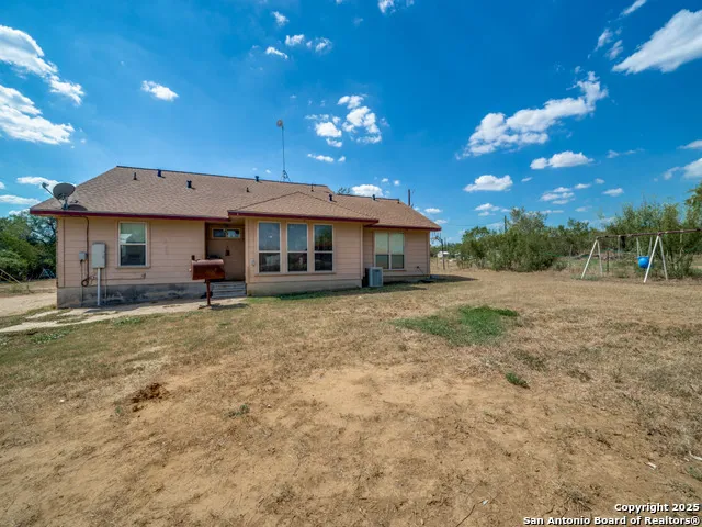 4979 FM 1343 Devine, TX 78016