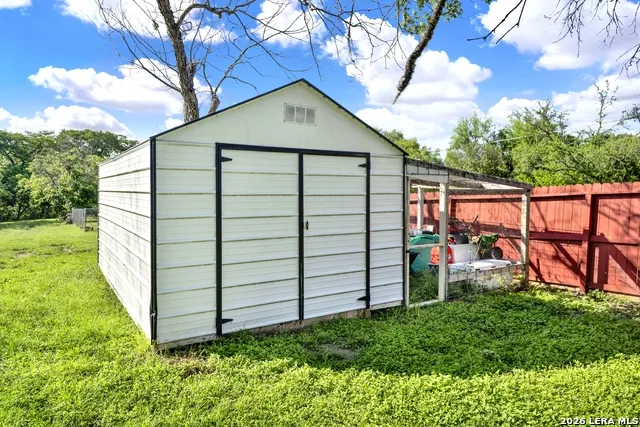 914 GENTILZ ST Castroville, TX 78009
