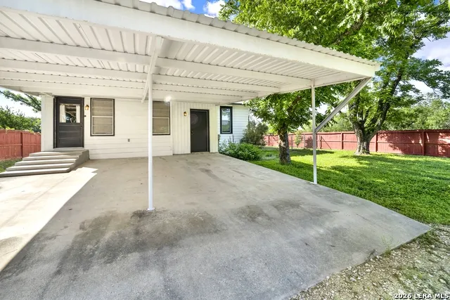 914 GENTILZ ST Castroville, TX 78009