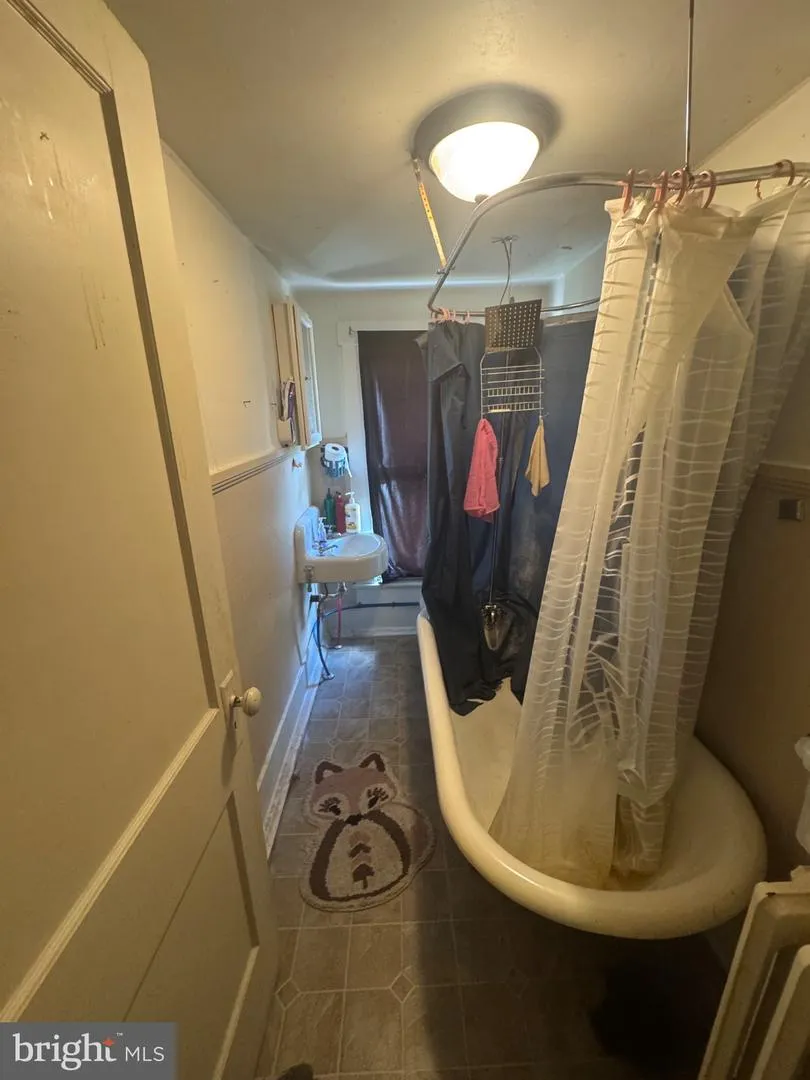 243 FAIRFIELD Johnstown, PA 15906