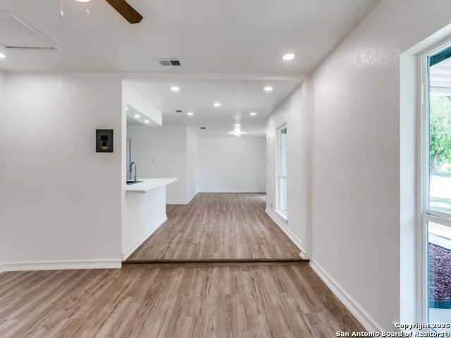 203 Lynhaven San Antonio, TX 78220