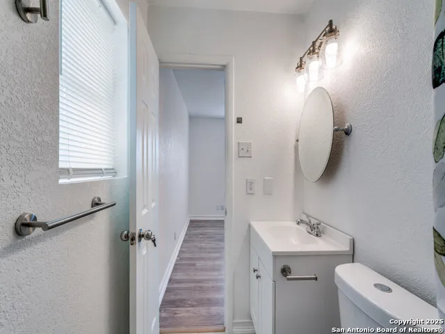 203 Lynhaven San Antonio, TX 78220