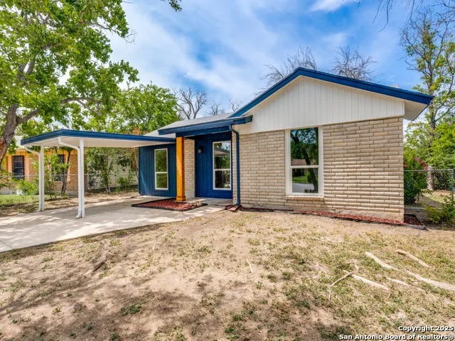 203 Lynhaven San Antonio, TX 78220