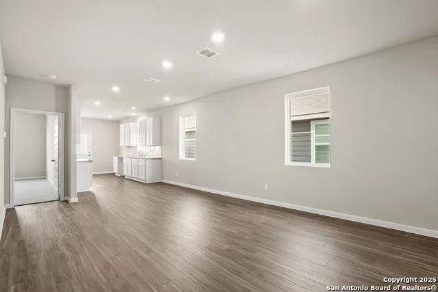 2642 Downsbury Road New Braunfels, TX 78130