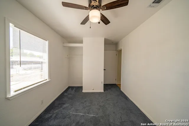 1207 W GERALD A San Antonio, TX 78211
