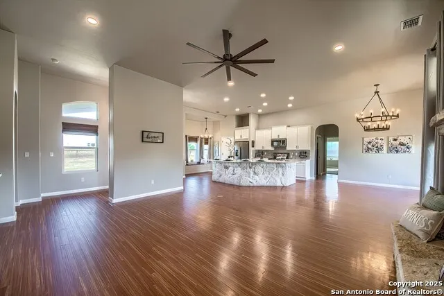 240 Glory Lane Marion, TX 78124