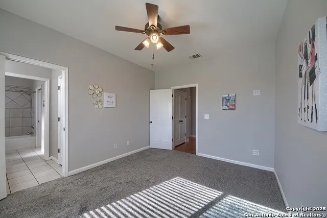 240 Glory Lane Marion, TX 78124