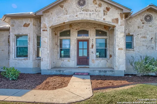 240 Glory Lane Marion, TX 78124