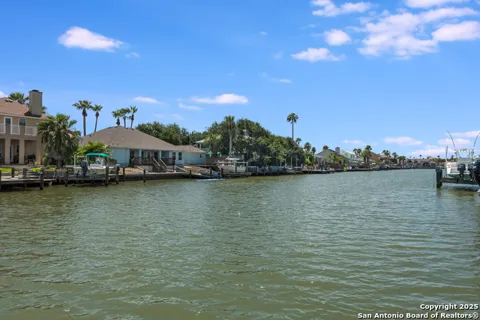 474 Bayside