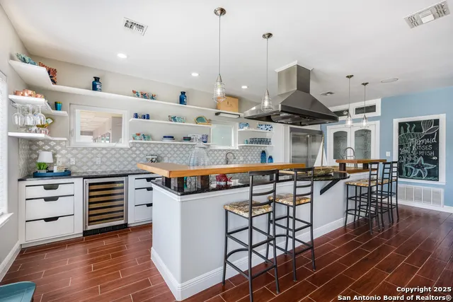 474 Bayside Port Aransas, TX 78373