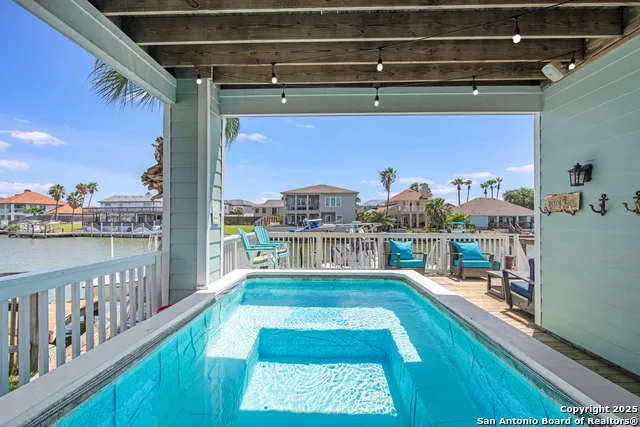 474 Bayside Port Aransas, TX 78373