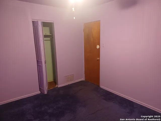 6542 W commerce San Antonio, TX 78227