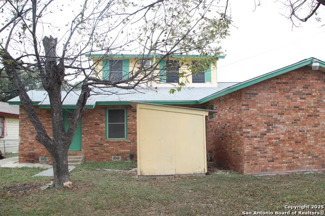 6542 W commerce San Antonio, TX 78227