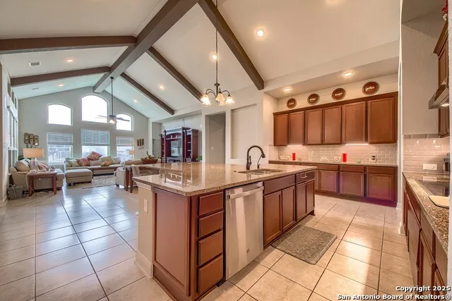 3209 Harvest Hill Blvd Marion, TX 78124