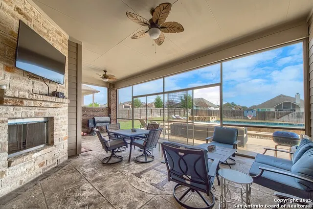 3209 Harvest Hill Blvd Marion, TX 78124