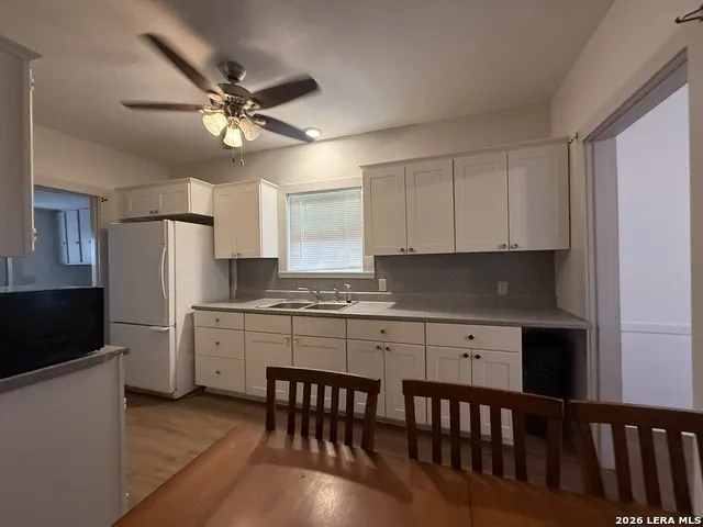 305 E Thornton St Three Rivers, TX 78071