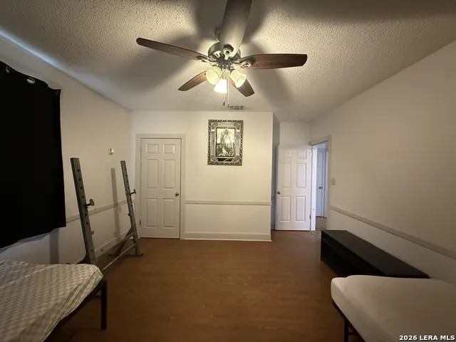 305 E Thornton St Three Rivers, TX 78071