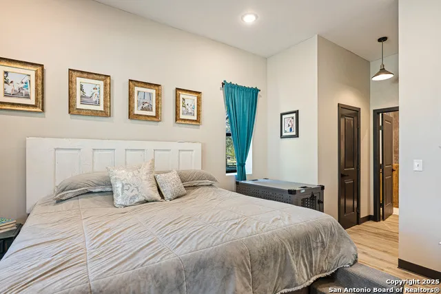 144 County Road 7725 Natalia, TX 78059
