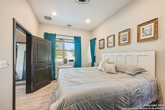 144 County Road 7725 Natalia, TX 78059