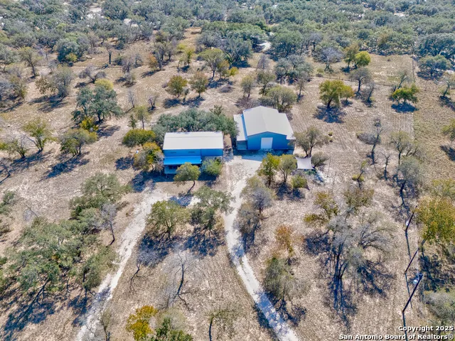 144 County Road 7725 Natalia, TX 78059