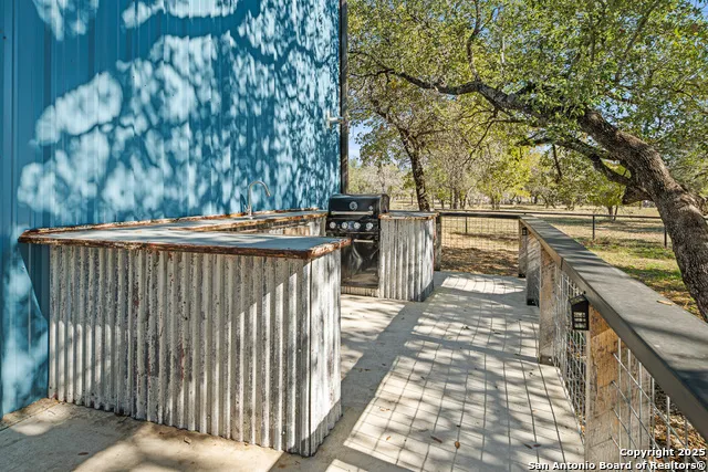 144 County Road 7725 Natalia, TX 78059