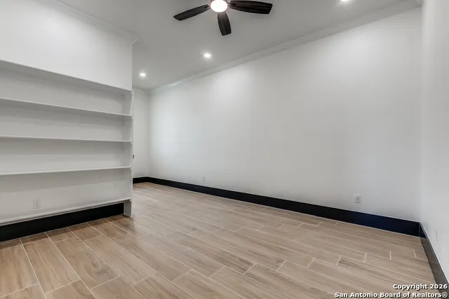 202 Venado Oaks Castroville, TX 78009