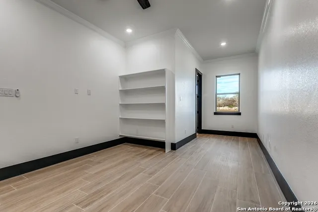 202 Venado Oaks Castroville, TX 78009