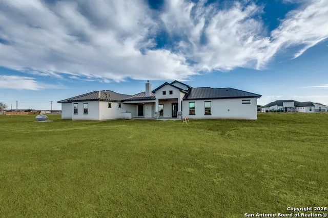 202 Venado Oaks Castroville, TX 78009