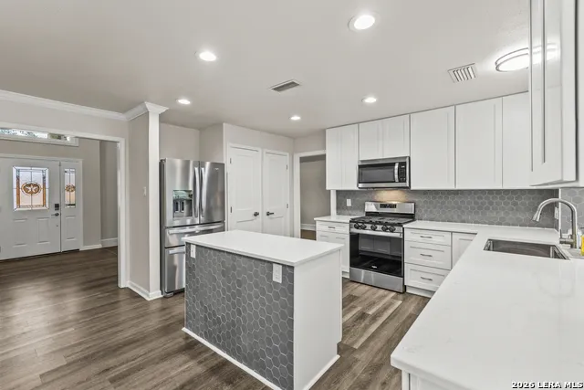 14131 KINGS MDWS San Antonio, TX 78231