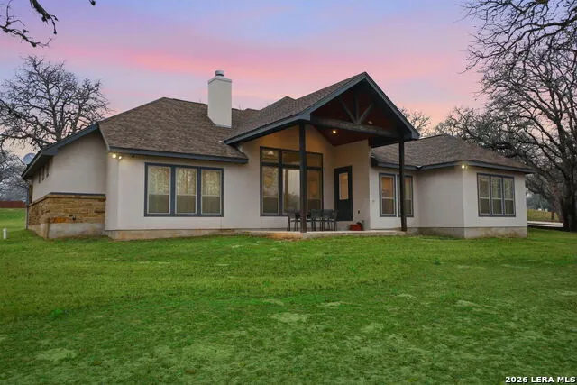 117 Crescent Rdg Adkins, TX 78101