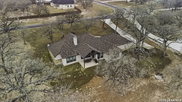 117 Crescent Rdg Adkins, TX 78101