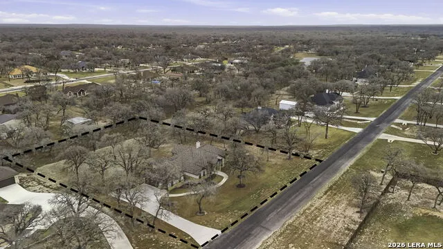 117 Crescent Rdg Adkins, TX 78101