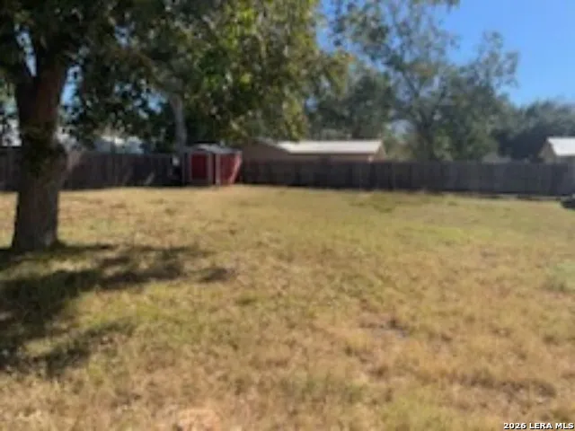 318 W 12th Shiner, TX 77984